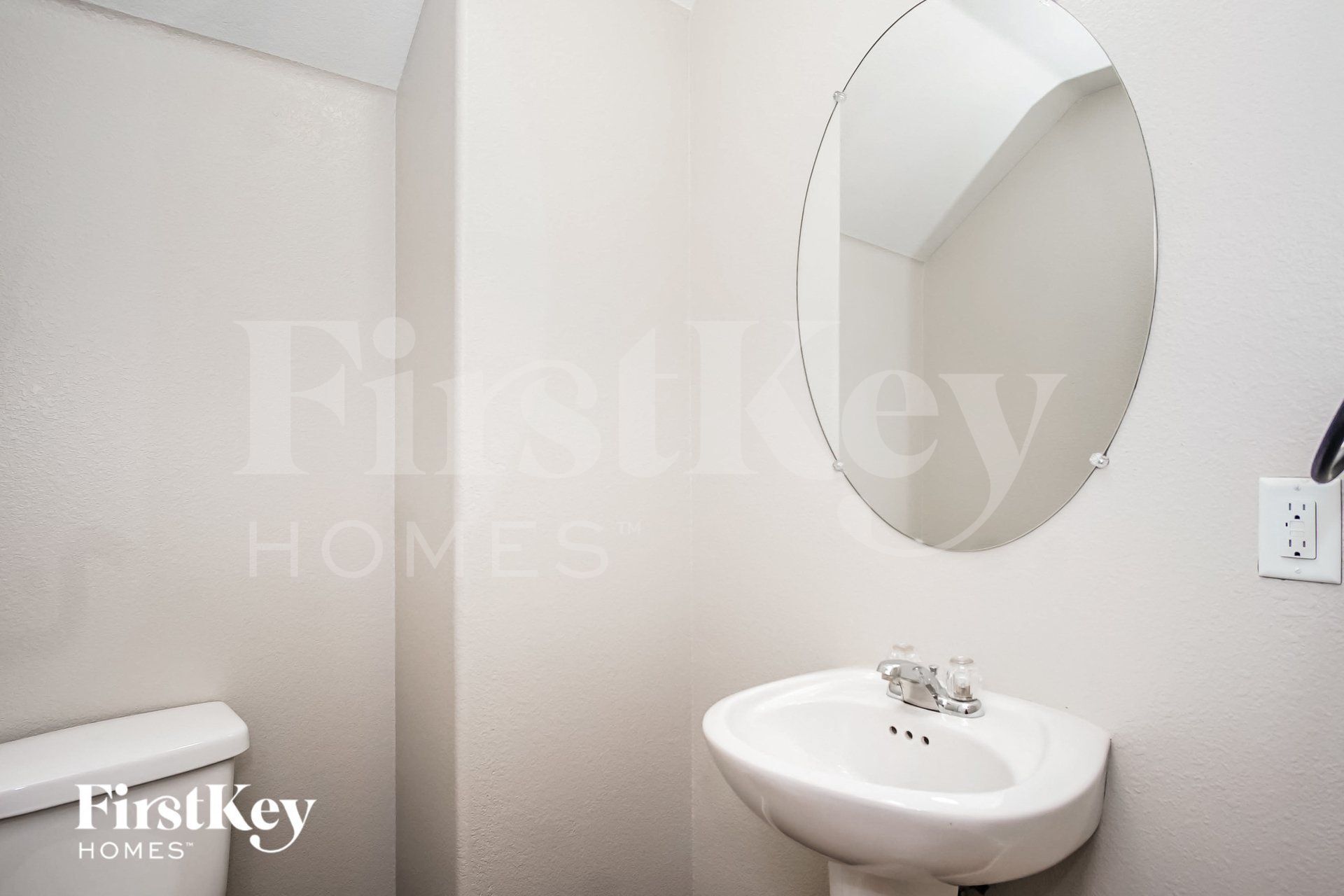 Building Photo - 121 Country River Ave