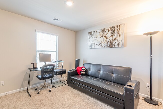 Building Photo - 2651 Lovejoy Crossing Dr