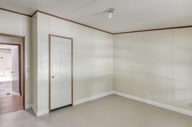 Building Photo - 1511 Indigo Dr
