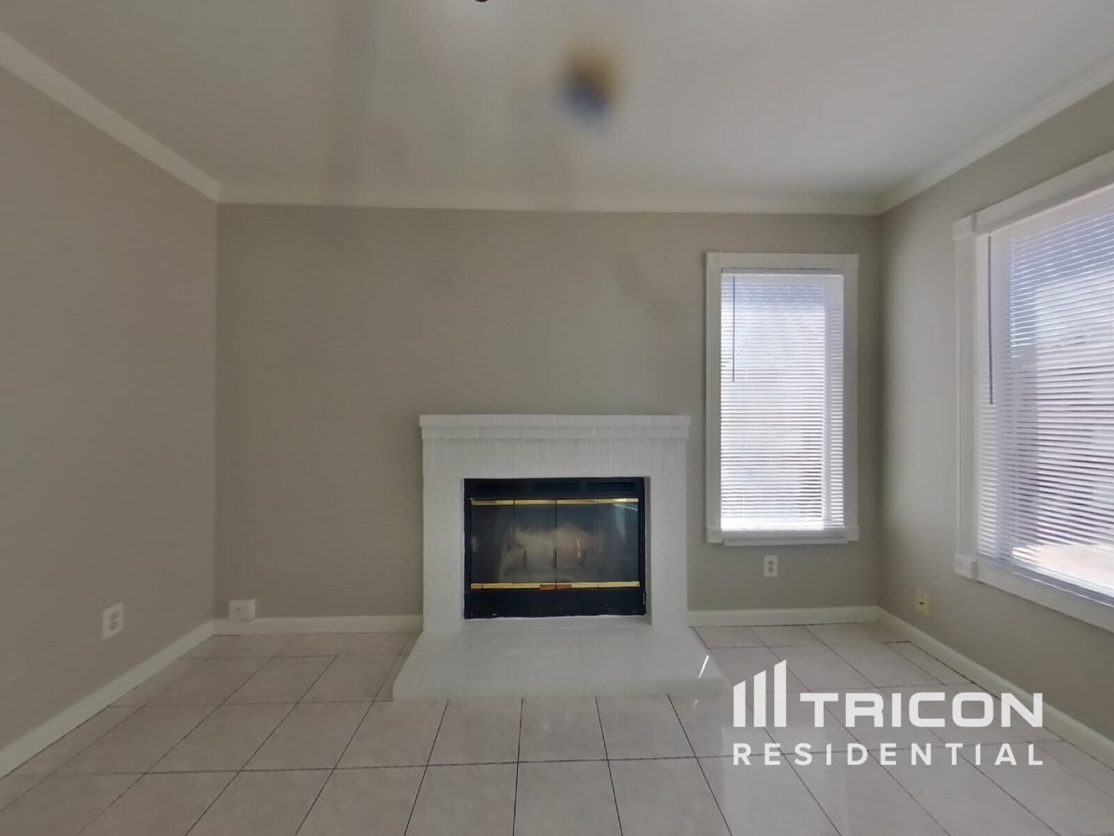 Building Photo - 9027 Warm Springs Cir