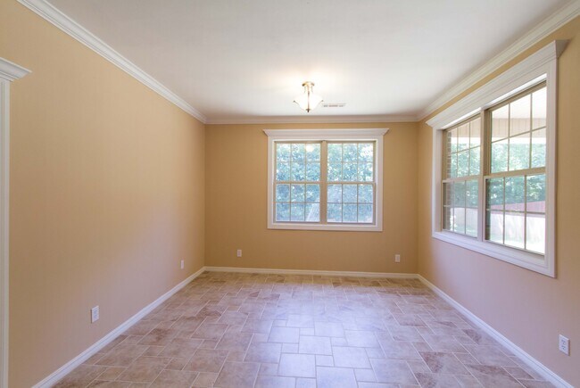 Building Photo - 4203 NE Kensington Ave