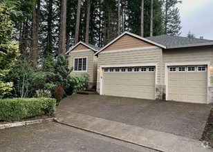 Building Photo - 12712 SW Rocky Mountain Ct
