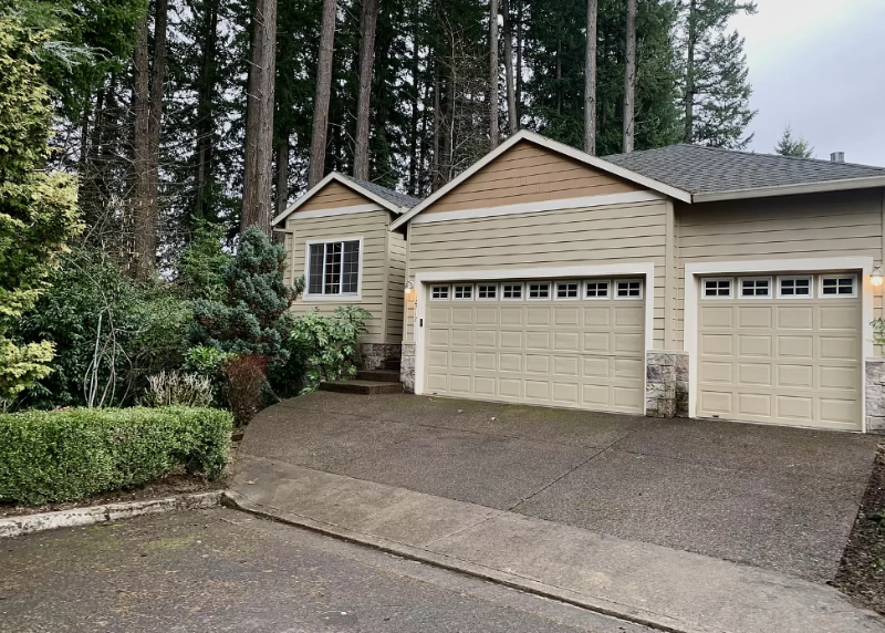 Primary Photo - 12712 SW Rocky Mountain Ct