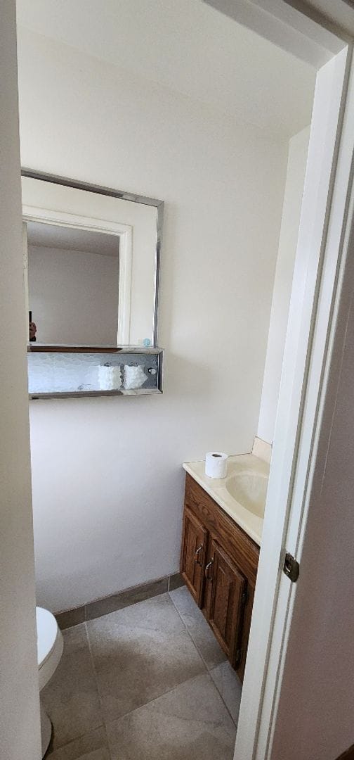 Building Photo - Updated Fair Oaks Beauty!