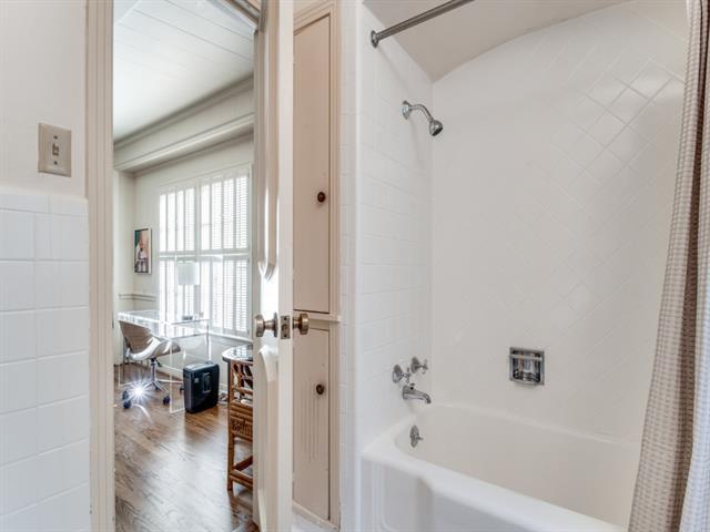 Building Photo - 4510 Westway Ave