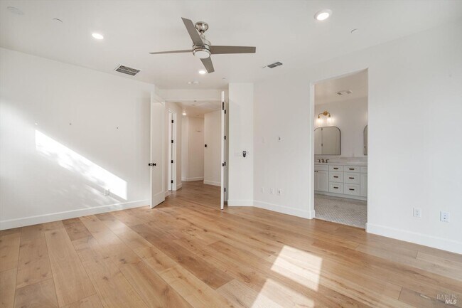 Building Photo - 1980 Bent Tree Pl