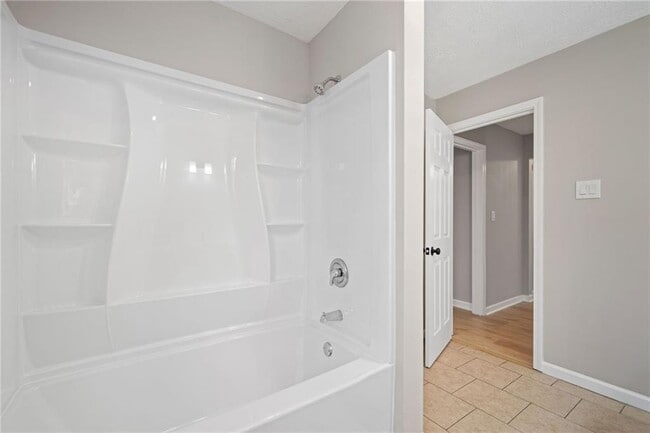 Building Photo - 1024 Allgood Ct