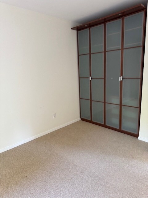 Building Photo - 335 Willow Ave