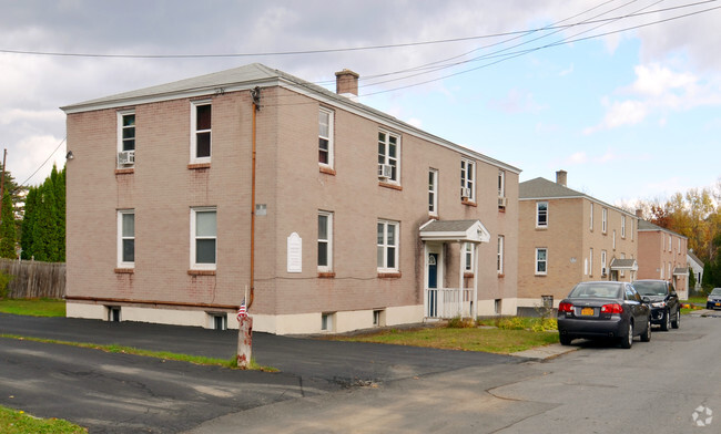 Primary Photo - Lakeview Apartments