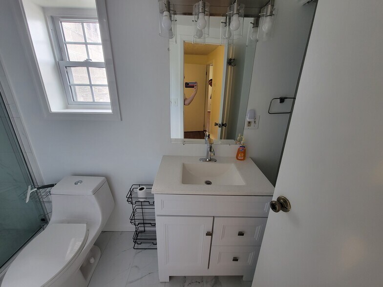 Building Photo - 2221 Choptank Ct