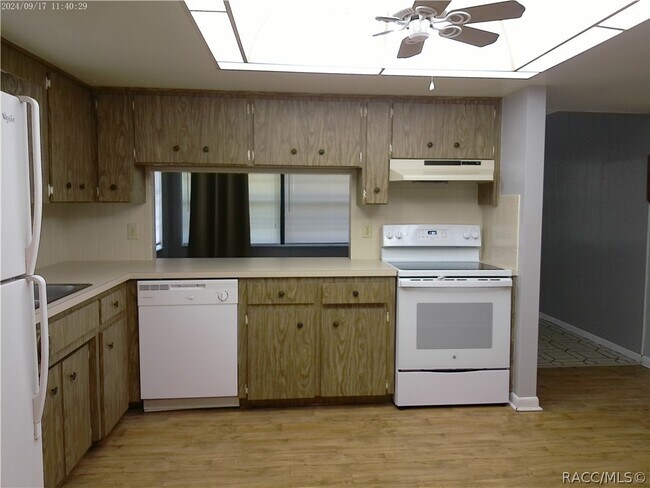 Building Photo - 12050 S Hyacinth Point