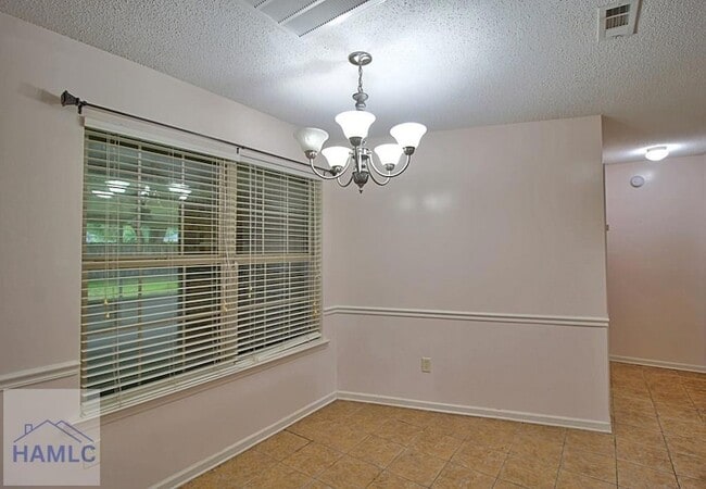 Building Photo - 88 Arbor Ridge Way