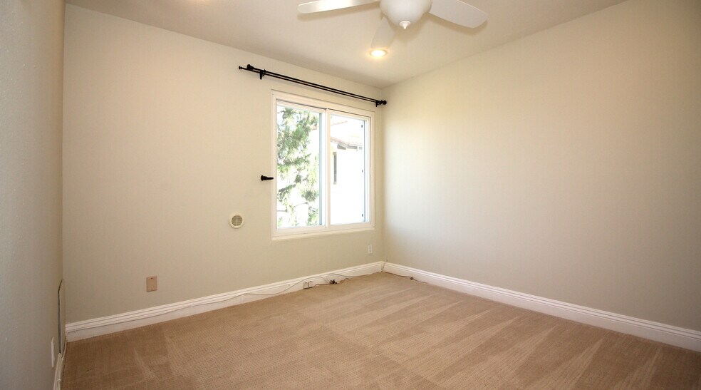 Building Photo - 8163 Redlands St