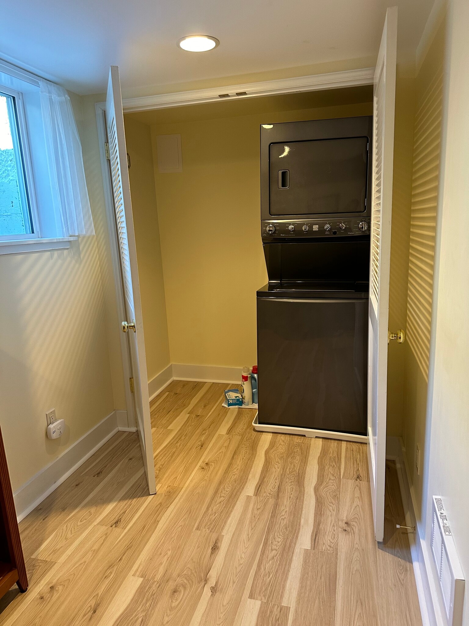 Building Photo - 11504 6th Ave NW