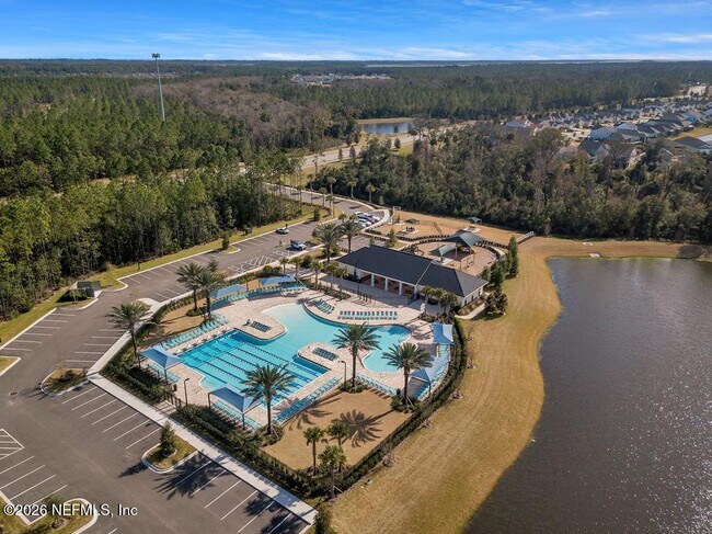 Building Photo - 132 Vista Lake Cir