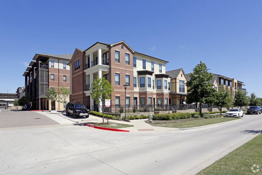 The Kelton at Clearfork 4945 Gage Ave Fort Worth TX 76109 Apartment