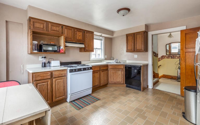 Building Photo - 2664 N 61st St