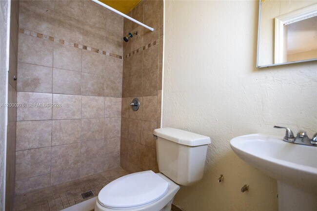 Building Photo - 3551 SW 1st St