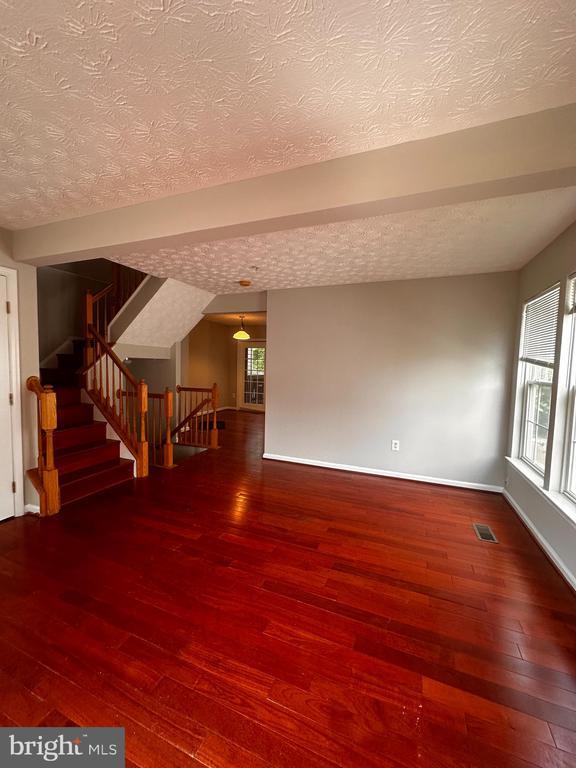 Building Photo - 2722 Thornbrook Ct