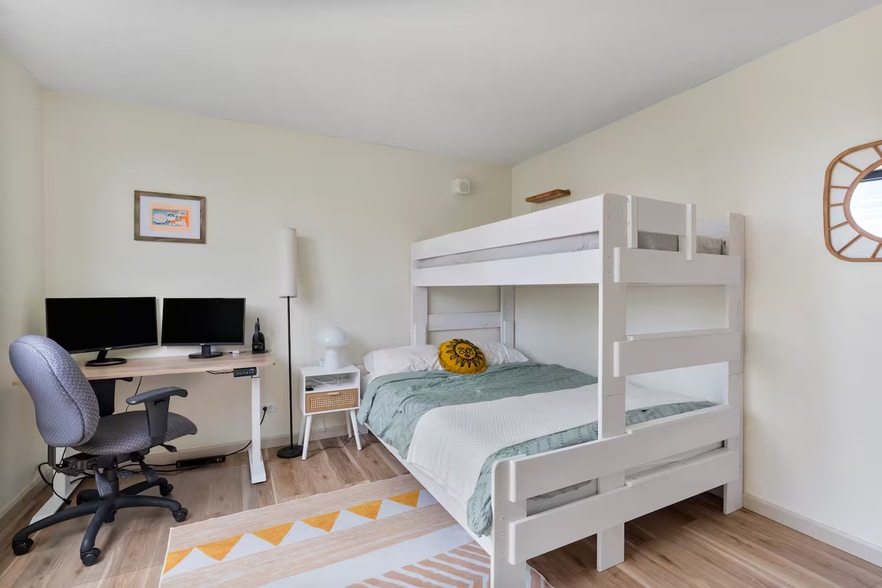 Building Photo - 430 Kaiolu St