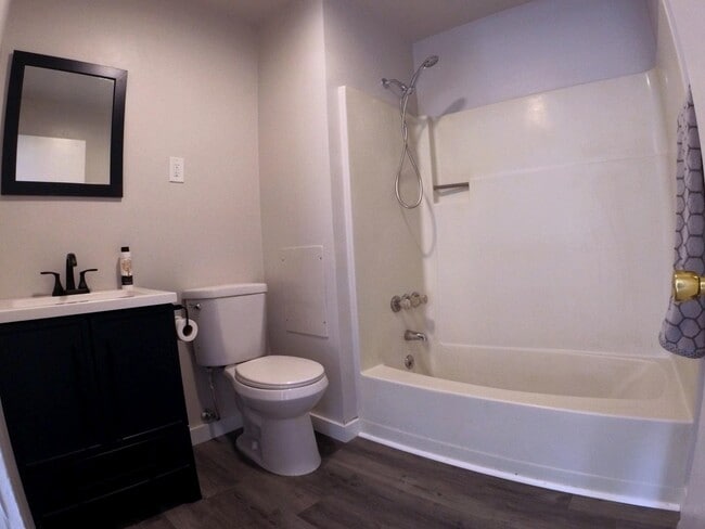 Building Photo - 50 Owens Ln