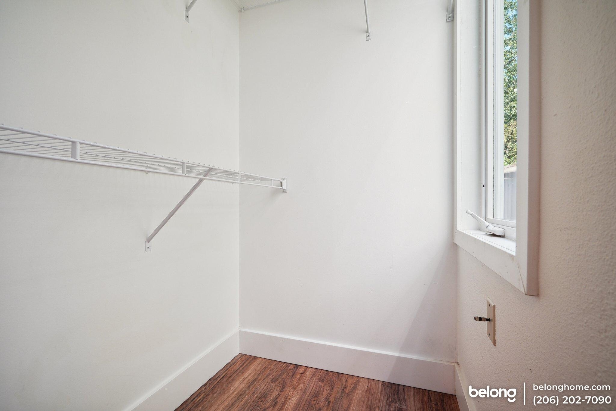 Building Photo - 1619 S Lane St