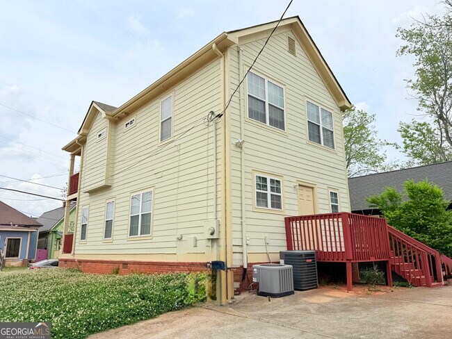 Building Photo - 109 Vine St NW