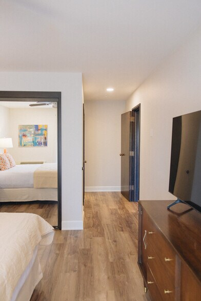 Furniture for staging purposes only - 2525 Ashland St