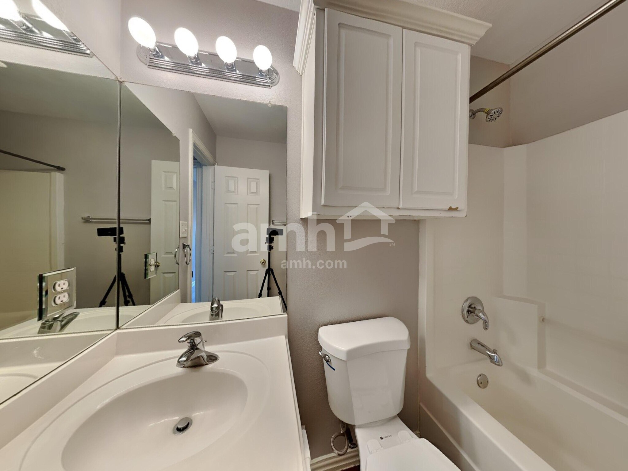 Building Photo - 416 Jeffdale Dr