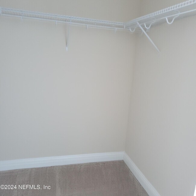 Building Photo - 1431 Riverplace Blvd