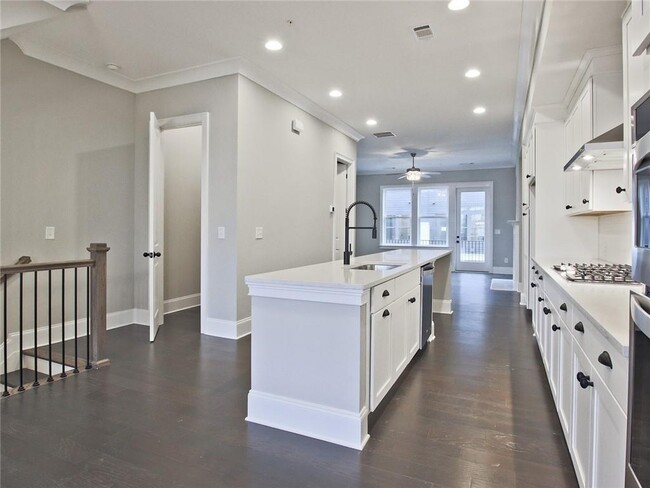 Building Photo - 6678 Sterling Dr
