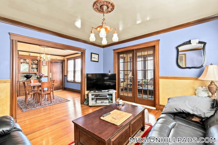 Building Photo - 155-157 Hillside St.