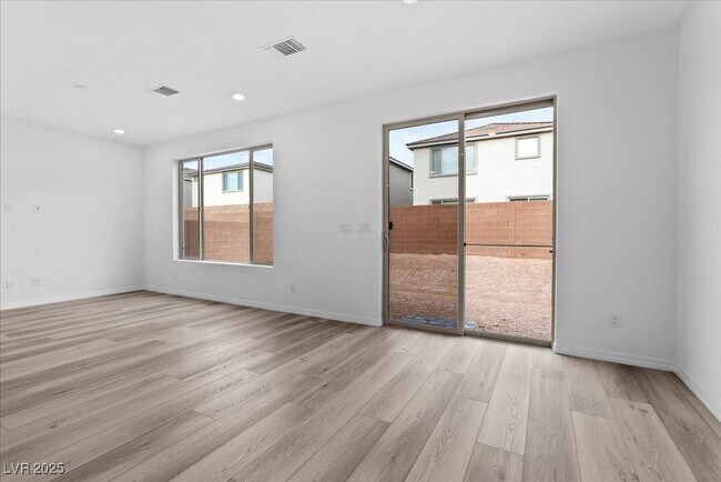 Building Photo - 5774 Aurora Gale Ct