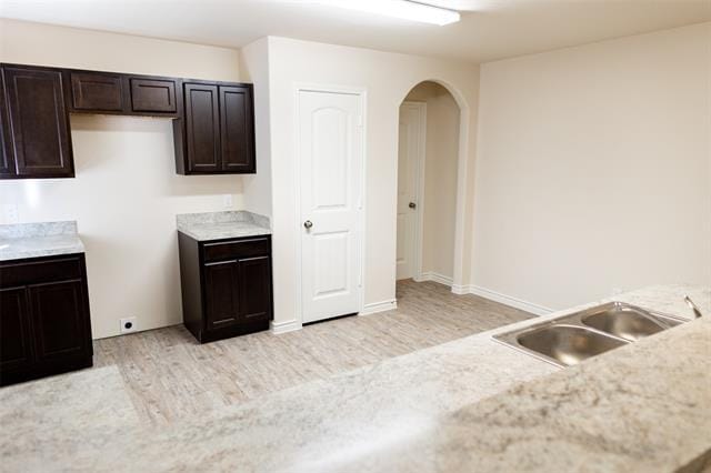 Building Photo - 1700 Dove Cir