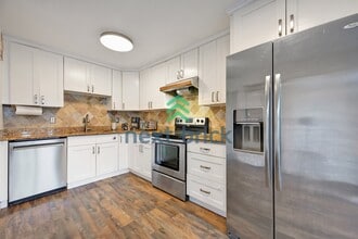 Building Photo - Charming 3-Bedroom Home in Auburn Near Green River College with Fenced Yard & Prime Location!