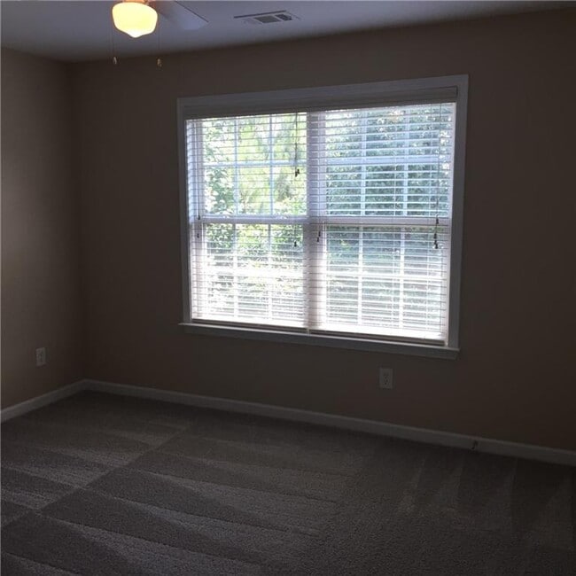 Building Photo - 3338 Castleberry Village Cir