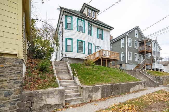 Building Photo - 5 Orchard Pl