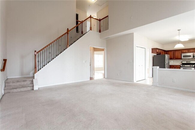 Building Photo - 910 Wendlebury Ct