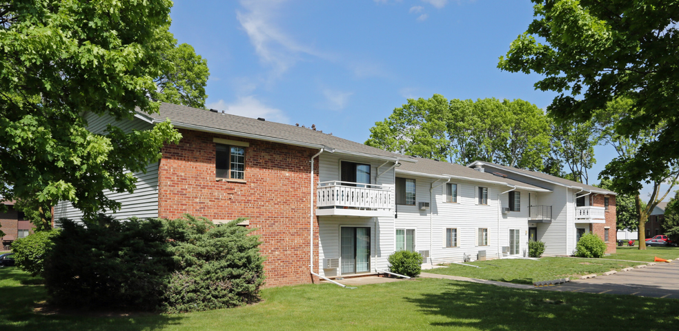 Virginia Village - 1645 Harding Dr Appleton WI 54915 | Apartment Finder