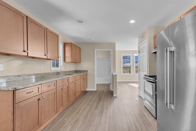 Building Photo - 8-10 Rimmondale St