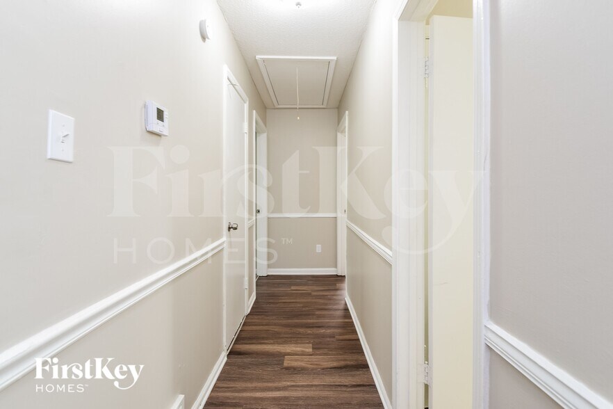 Building Photo - 5120 Hudgins Rd