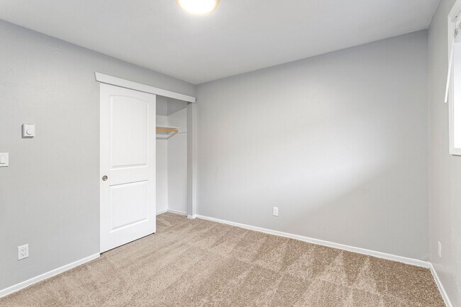 Building Photo - 1365CEDA