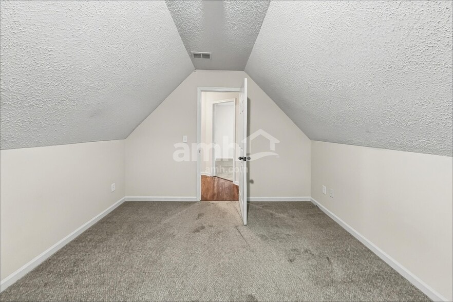 Building Photo - 1759 Maxey Ln