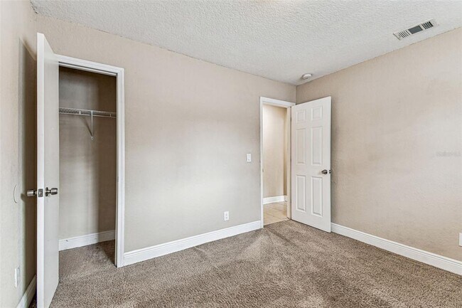 Building Photo - 2580 Granada Cir W