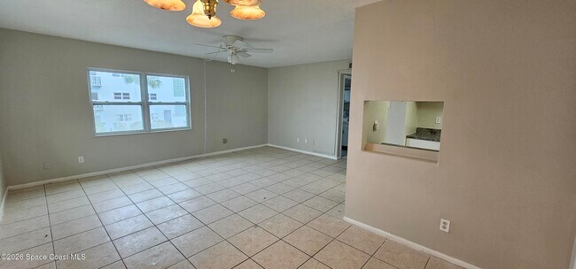 Building Photo - 230 Columbia Dr