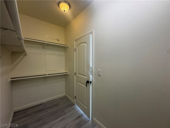 Building Photo - 8368 Aruba Blue Creek Ct