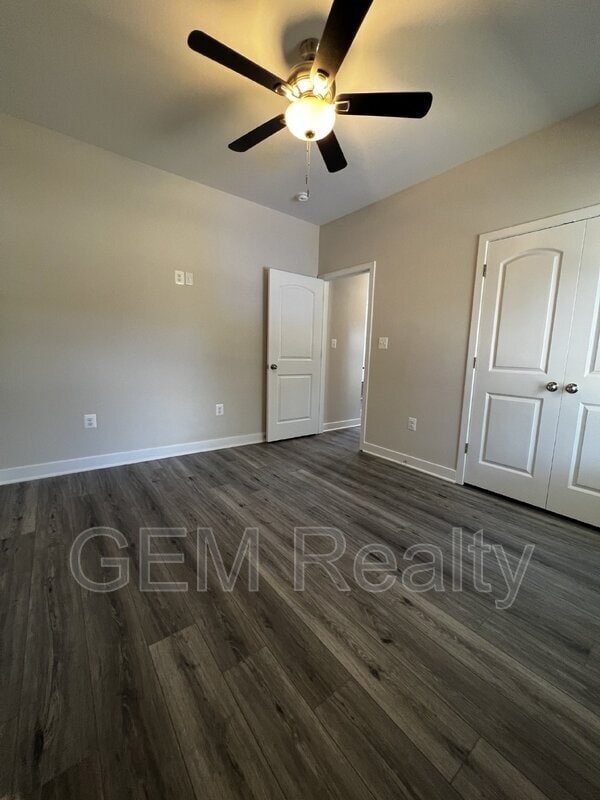 Building Photo - 38 Meadow View Ln