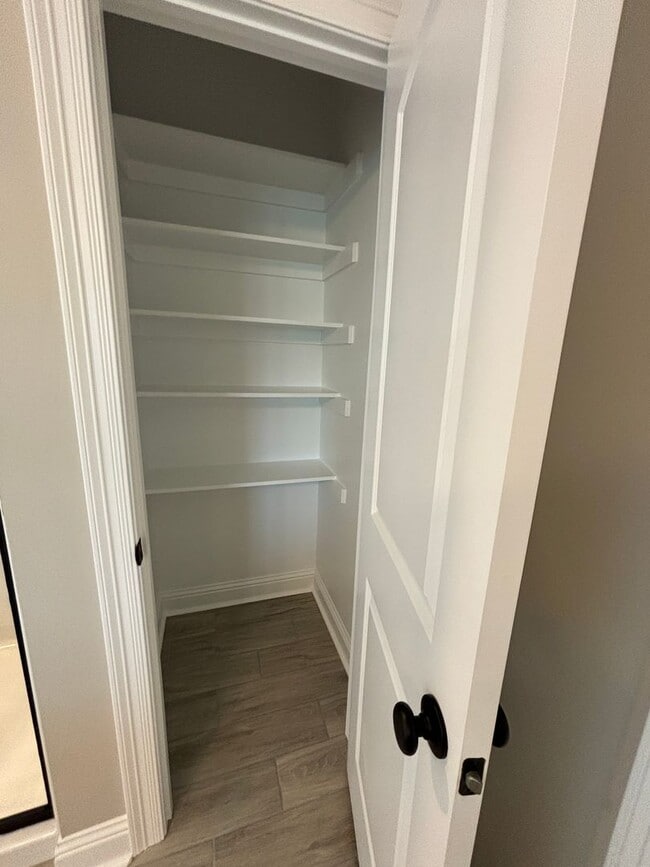 Building Photo - Like NEW, 4 BEDROOM in NORTH BOSSIER...