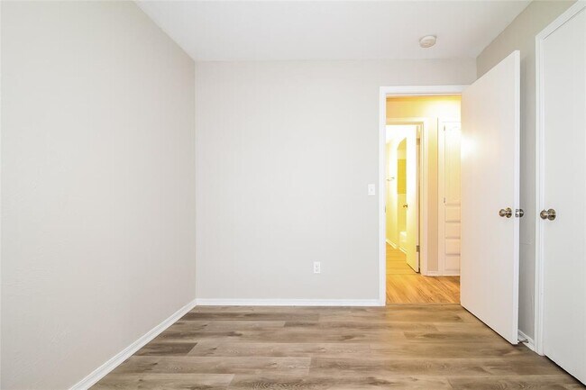 Building Photo - 4220 Corbett Dr