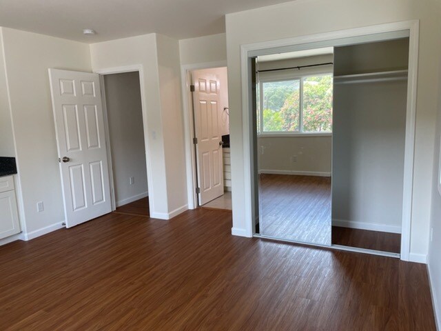 Building Photo - 4494 Sierra Dr